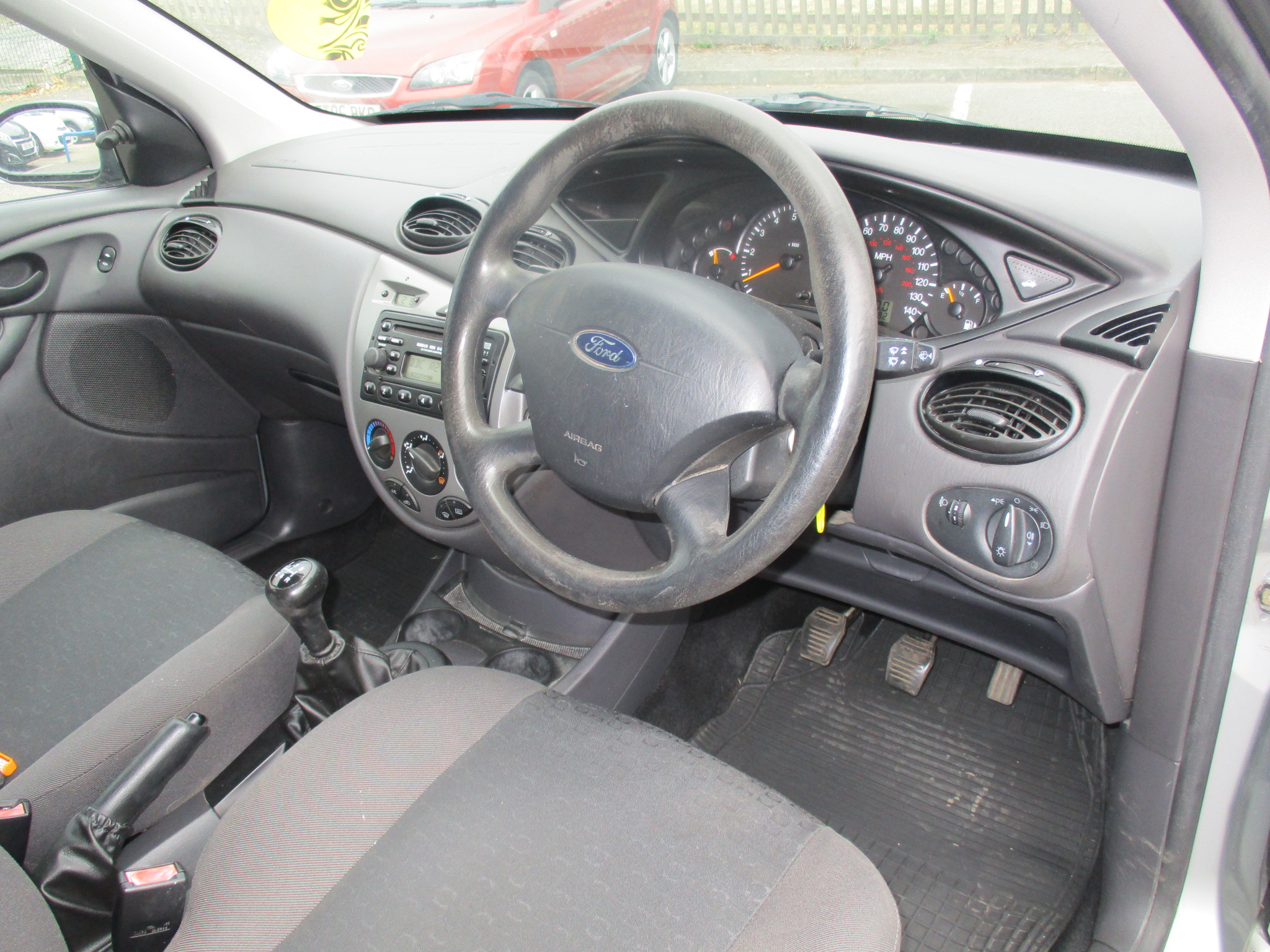 FORD FOCUS 1.8 16V LX ESTATE 2004